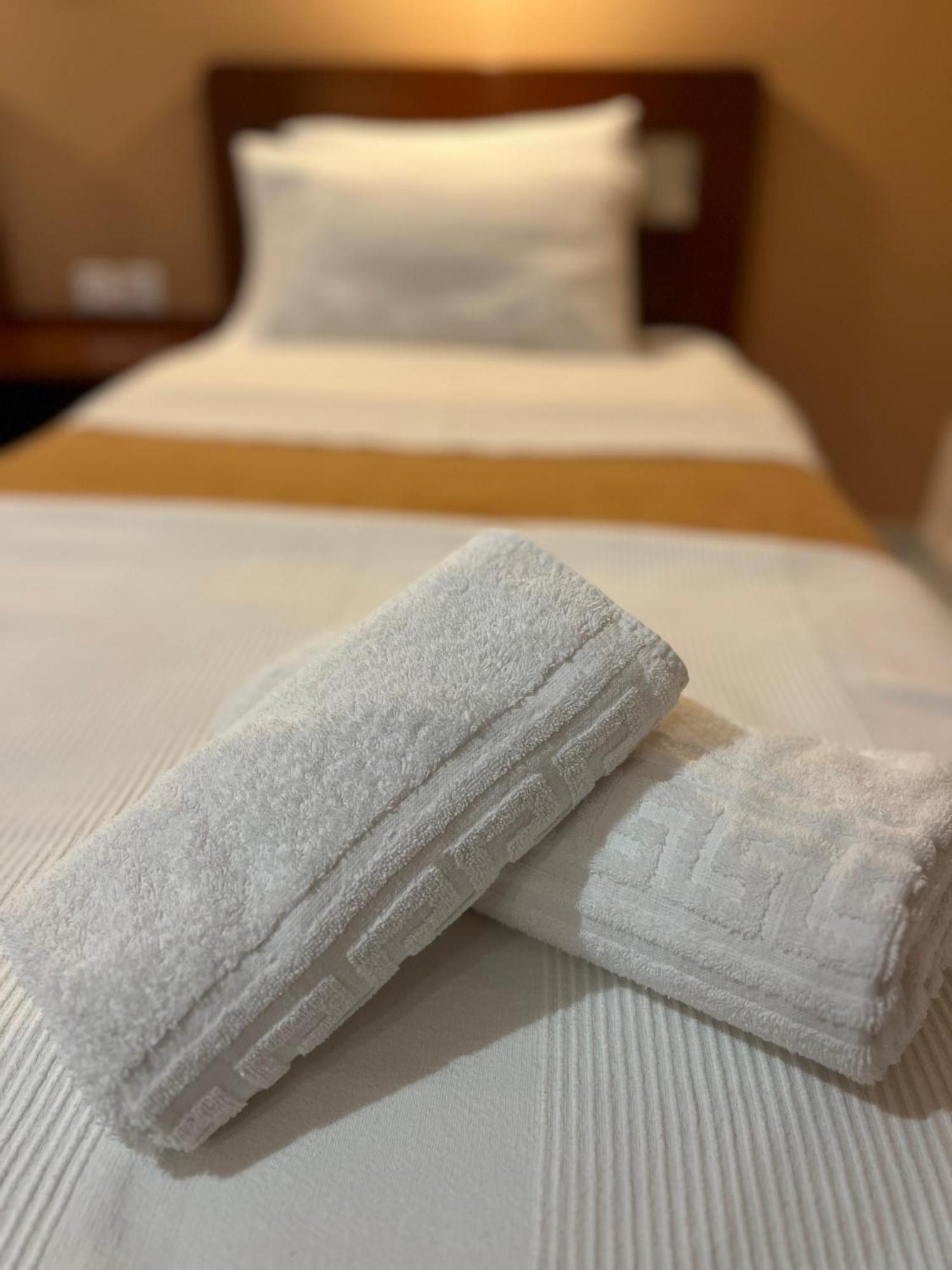 Hotel Nevada Kalamáta Eksteriør bilde